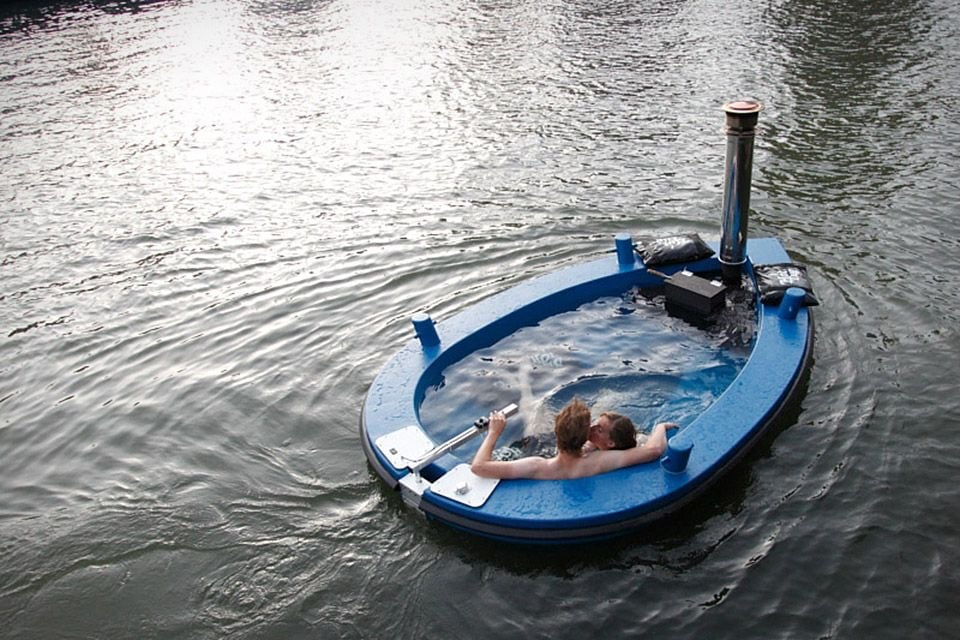 hot tub boat Seattle